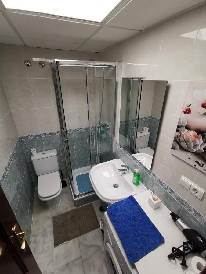 **** Genuar Apartments Malaga Center Kültér fotó